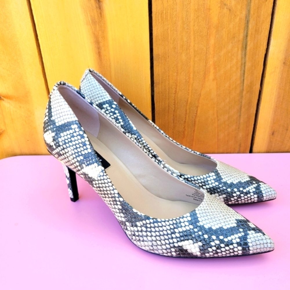 DKNY Randi Glossed Snake-effect Leather Pumps SZ 6 - Picture 1 of 16